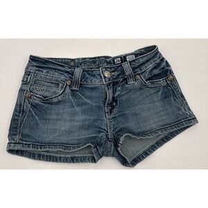 Miss Me Embroidered Pocket McBling Y2K Low Rise Denim Short Booty Shorts W26